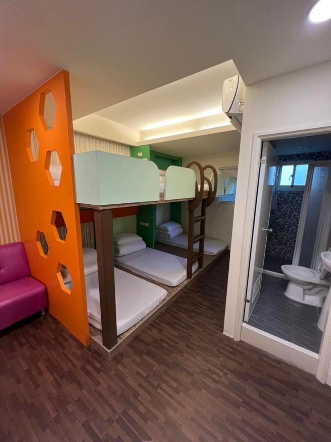 逢甲柏斯青年旅棧 Apartment ไถจง ภายนอก รูปภาพ